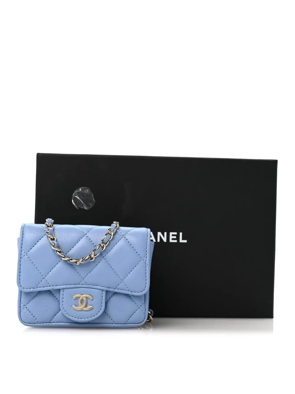 CHANEL elevate your